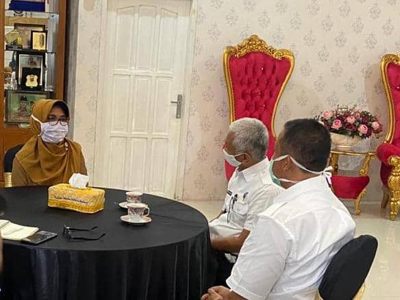 BNNP Kalimantan Timur - Ka.BNNP Pencegahan ini harus diawali dari komunitas terkecil yaitu perhatian keluarga, perlu dibangkitkan norma-norma dari keluarga, seperti pendidikan agama dan adab sopan santun. BNNP Kalimantan Timur - Ka.BNNP Pencegahan ini harus diawali dari komunitas terkecil yaitu perhatian keluarga, perlu dibangkitkan norma-norma dari keluarga, seperti pendidikan agama dan adab sopan santun.