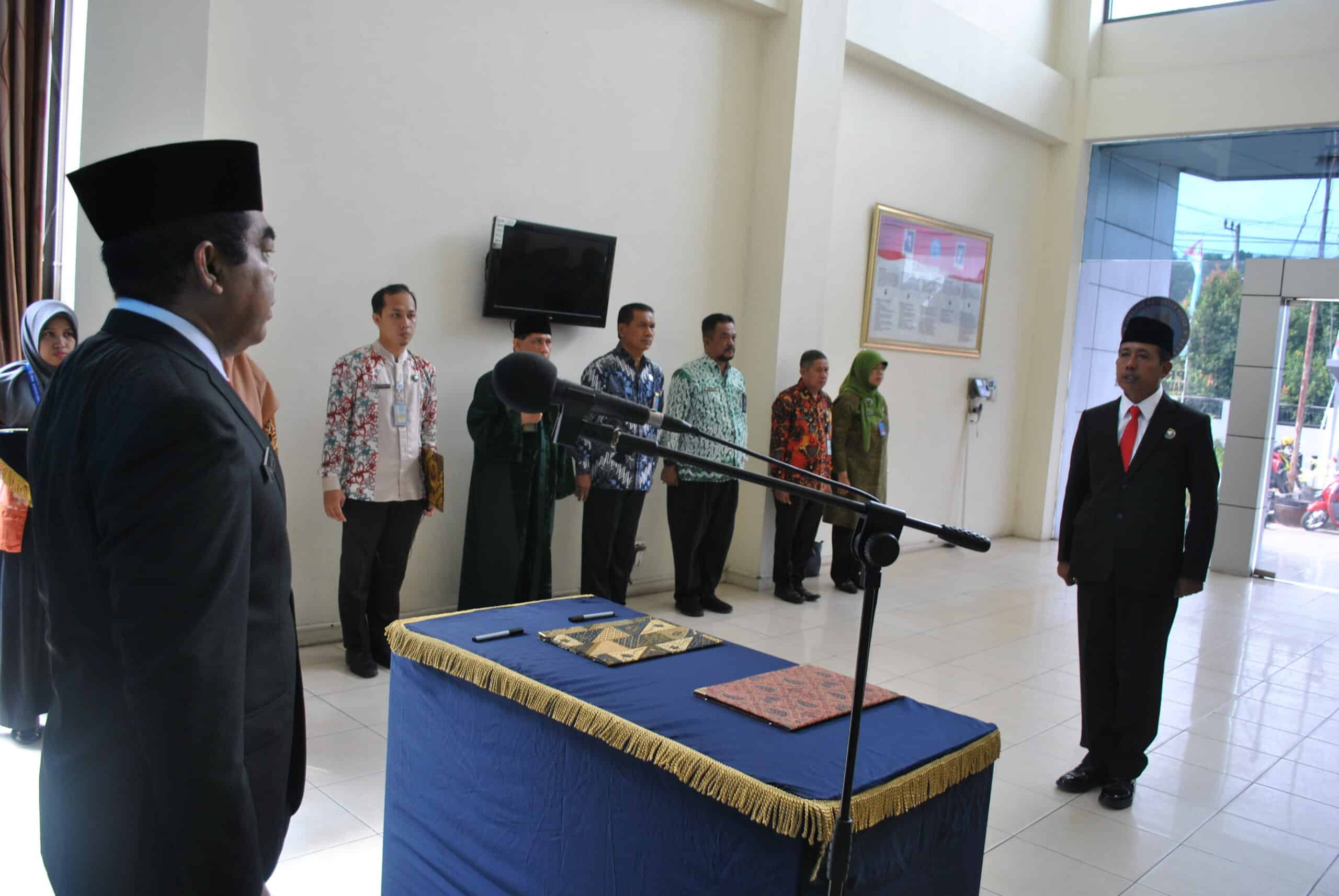 BNNP Kaltim – Samarinda  -  Badan Narkotika Nasional Provinsi (BNNP) Kalimantan Timur  menggelar Pengambilan Sumpah Jabatan dan Pelantikan Pejabat Eselon IV Kasi pemberantasan BNNK Kota Balikpapan di Lingkup BNNP Kalimantan Timur .