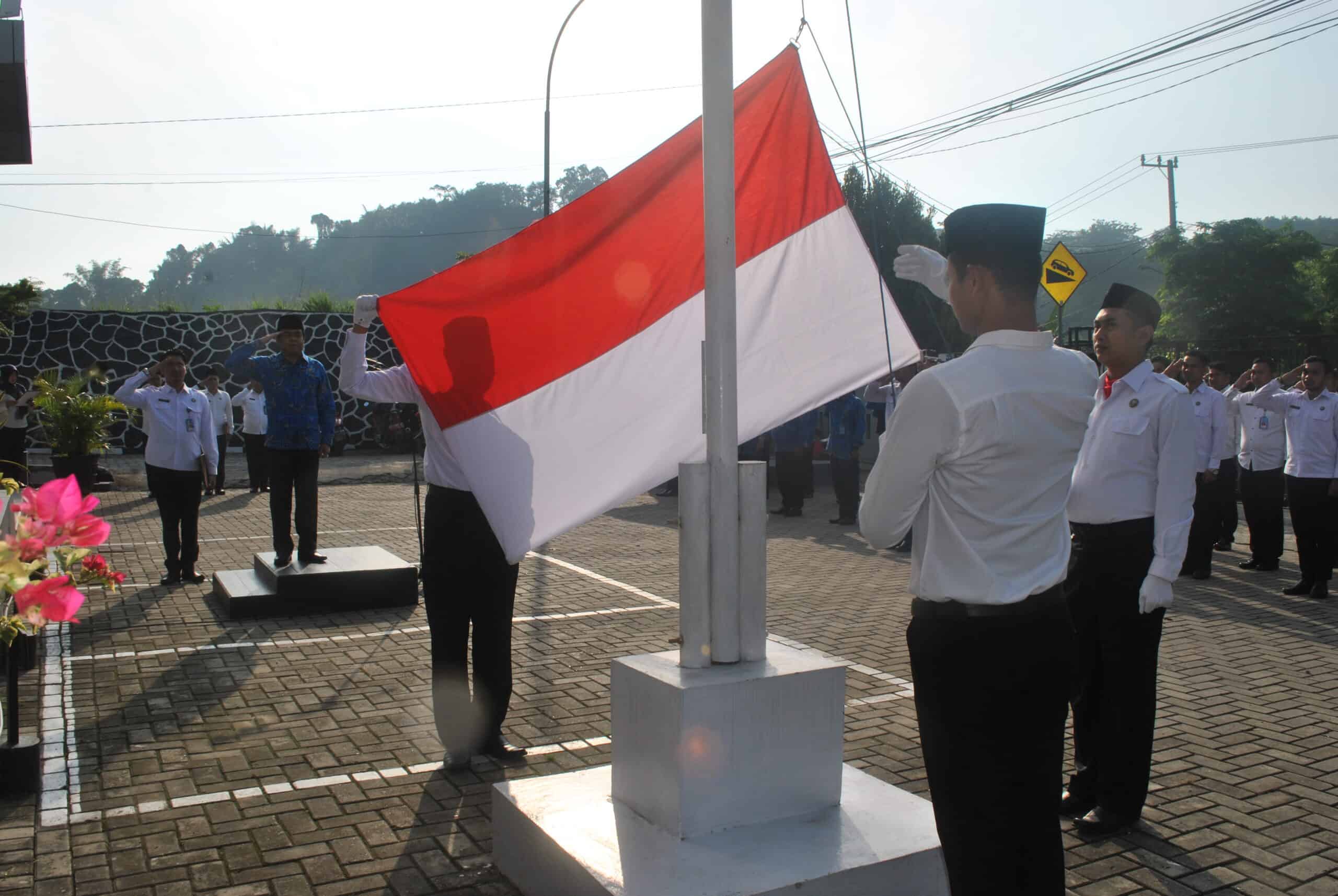 BNNP Kalimantan TImur - AKU PAHLAWAN MASA KINI”. Bung Karno menyatakan ”… Hanya Bangsa yang menghargai jasa para pahlawannya dapat menjadi bangsa yang besar…”.
