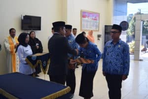 BNNP Kaltim - Pegawai negeri Sipil harus mampu memberikan suri tauladan yang teruji karena kita adalah teladan bagi masyarakat.