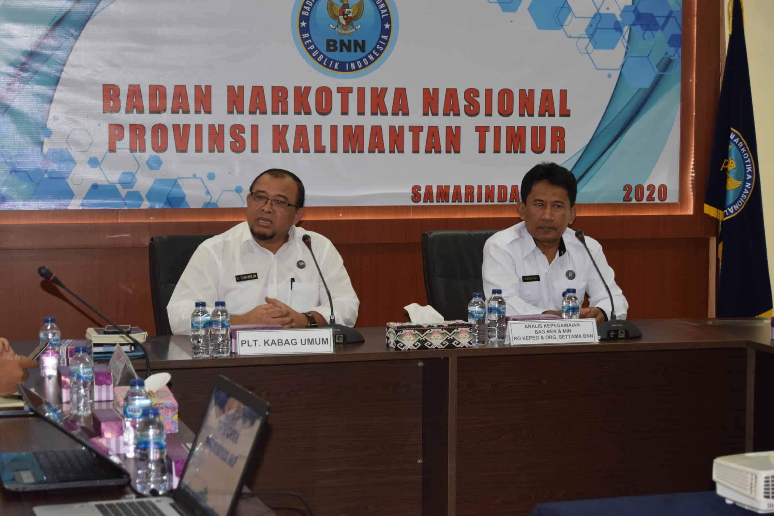 BNNP Kaltim - Analisis Kepegawaian Bagian Ren Dan Min Biro Kepegawian Organisasi Settama BNN RI memberikan bimbingan tata cara pembuatan SKP mengacu pada RKA . BNNP Kaltim - Analisis Kepegawaian Bagian Ren Dan Min Biro Kepegawian Organisasi Settama BNN RI memberikan bimbingan tata cara pembuatan SKP mengacu pada RKA .