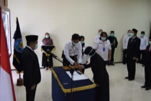BNNP Kalimantan Timur - Pelantikan dan pengambilan sumpah Jabatan Fungsional Penyuluh Narkoba, Tenaga Kesehatan Dan Dokter muda dilingkungan BNNP Kaltim, BNNK Balikpapan serta BNNK Samarinda .