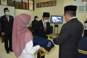 BNNP Kalimantan Timur - Pelantikan dan pengambilan sumpah Jabatan Fungsional Penyuluh Narkoba, Tenaga Kesehatan Dan Dokter muda dilingkungan BNNP Kaltim, BNNK Balikpapan serta BNNK Samarinda .