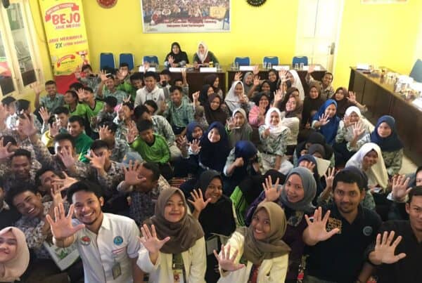 BNNP Kaltim - Waspada ......pelajar menjadi sasaran empuk bagi para pengedar dan bandar Narkoba untuk menyebarkan barang haram tersebut, Sehingga kegiatan ini bertujuan agar kalangan pelajar dapat menghindari dan imune terhadap Narkoba