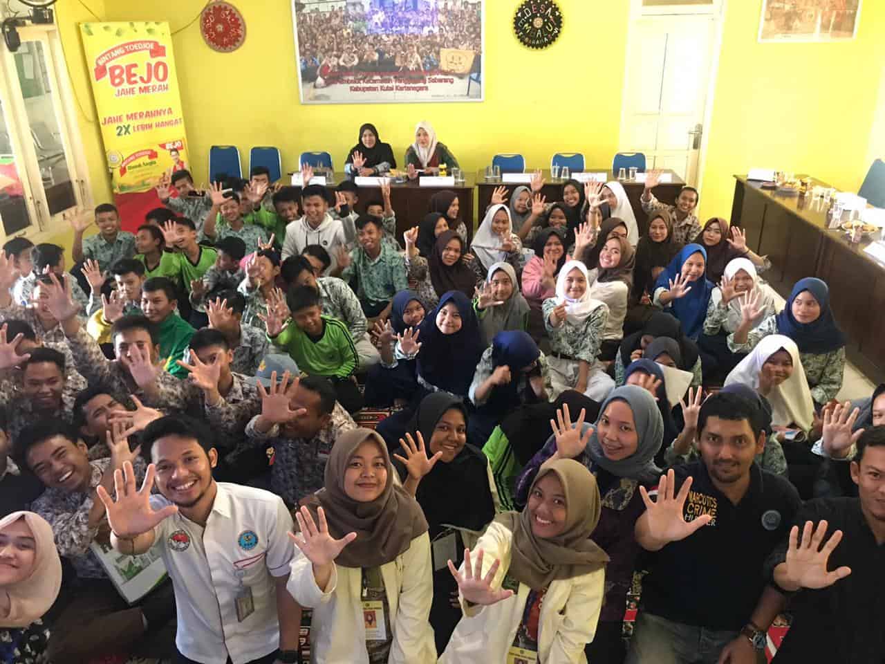 BNNP Kaltim - Waspada ......pelajar menjadi sasaran empuk bagi para pengedar dan bandar Narkoba untuk menyebarkan barang haram tersebut, Sehingga kegiatan ini bertujuan agar kalangan pelajar dapat menghindari dan imune terhadap Narkoba