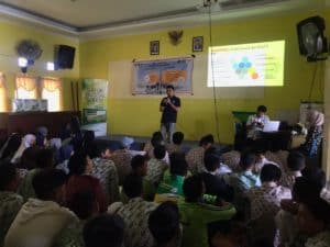BNNP Kaltim - Waspada ......pelajar menjadi sasaran empuk bagi para pengedar dan bandar Narkoba untuk menyebarkan barang haram tersebut, Sehingga kegiatan ini bertujuan agar kalangan pelajar dapat menghindari dan imune terhadap Narkoba