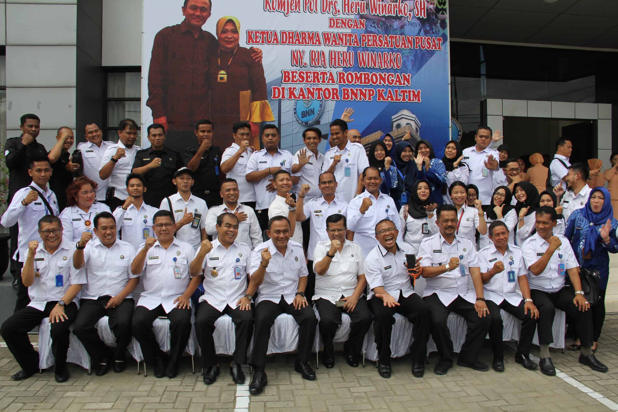 Kalimantan Timur Dan Narkoba, Bagaimana Mengatasinya …………. ? Kalimantan Timur Dan Narkoba, Bagaimana Mengatasinya …………. ?