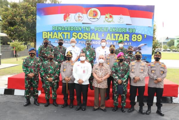 BNNP Kaltim - Alumni AKABRI 89 Bagikan 2.500 Paket Sembako dan 35.000 Masker di Kaltim.