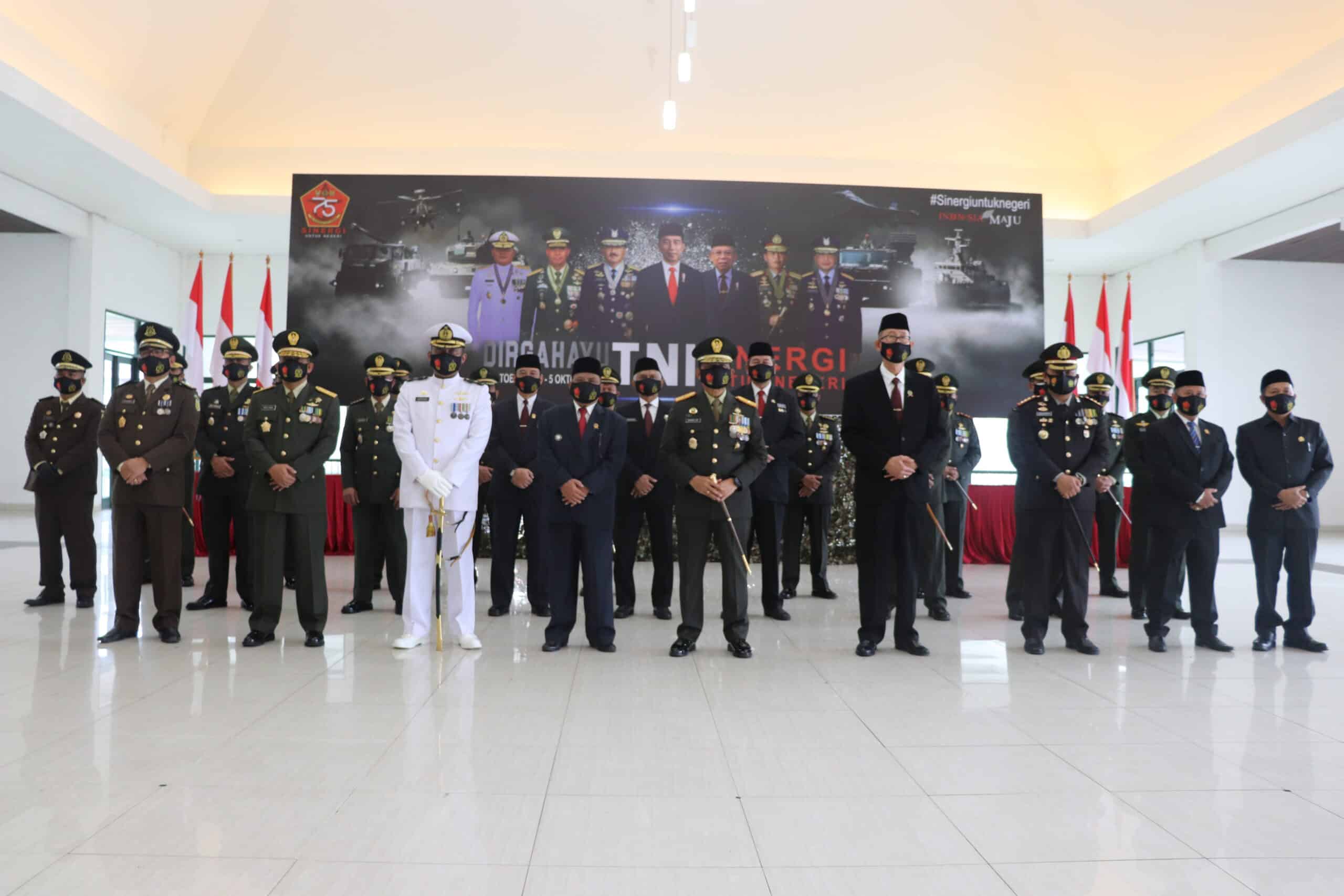 BNNP Kaltim - (HUT) Ke-75 Hari Ini, Tak Seperti Peringatan Di Tahun-Tahun Sebelumnya Yang Digelar Meriah Di Lokasi Terbuka Dengan Mengundang Warga, Kali Ini Peringatan Digelar Secara Virtual Di Istana Negara, Mengingat Situasi Pandemi COVID-19 (Corona).