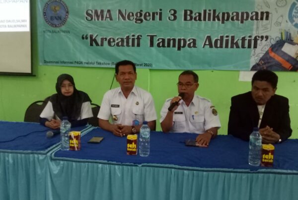 BNNP Kaltim - Daliya, S.Pd., M.Pd,   mengharapkan bagi siswa dan siswi   yang  telah mengikuti Talkshow Anti Narkoba agar menjadi multilevel dalam menyampaikan pesan-pesan kepada   teman temannya  ataupun kepada masyarakat, terkait bahaya penyalahgunaan narkoba.