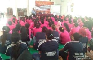 BNNP Kaltim - 150 Lapas Wanita Kelas IIA Samarinda mendapatkan Sosialisasi / Penyuluhan Narkoba dari BNK Kutai Kartanegara .
