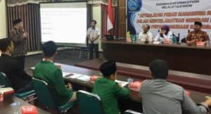 BNNP Kaltim -Ka. BNNK Samarinda juga menyampaikan materi dengan tema "Bersinergi Menciptakan Lingkungan Pendidikan Bersih Narkoba". Kepala BNN Kota Samarinda menyampaikan garis besar permasalahan narkotika di Kota Samarinda dan kiat-kiat meyongsong Ibu Kota Negara di Kalimantan Timur.