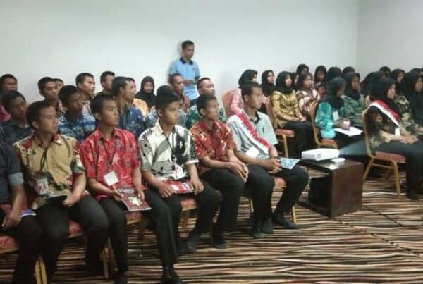 BNNK Bontang _ Kasi P2M Sofiansyah,SH   dan anggota Bidang Pemberantasan BNNK Kota Bontang mengingatkan Para Anggota paskibraka Kota Bontang  jangan sampai terlibat dalam peredaran dan penyalahgunaan narkoba dan obat-obatan terlarang.