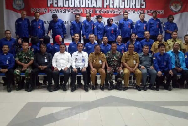 BNNK Balikpapan - Ka BNNK Hadiri Pelantikan pengurus Forum kewaspadaan dini Masyarakat Kota Balikpapan dan Forum Kewaspadaan dini masyarakat kecamatan se-Kota Balikpapan (FKDM) Periode 2019-2022
