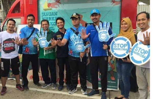 BNNP Kaltim - “ Sosialisasi kepada masyarakat seputar pencegahan, pemberantasan, penyalahgunaan dan peredaran gelap narkotika (P4GN) di Acara Car Free Day Di Gor Sempaja Samarinda