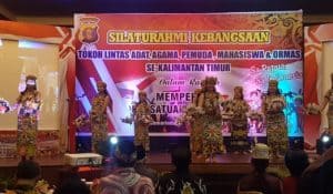 BNNP Kaltim - Kerukunan Lintas Etnis, Agama, Pemuda, dan Ormas Se-Kalimantan Timur, sepakat   dan bersama-sama membacakan deklarasi damai dalam dalam acara  Silaturahmi Kebangsaan Lintas Etnis, Agama, Pemuda dan Ormas Se-Kalimantan Timur.