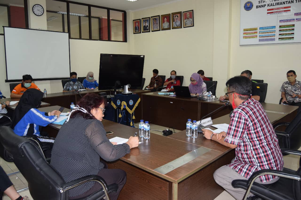 BNNP Kaltim - BNNP Kalimantan Timur menggelar Rapat Persiapan HANI Tahun 2020 dipimpin oleh Plt. Kabag Umum selaku Ketua Panitia HANI Tahun 2020.