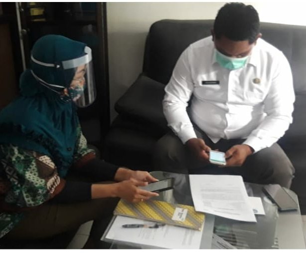 BNNP Kaltim - Koordinasi Pelaksanaan Penelitian Indeks Ketahanan Keluarga (IKK) Di Kantor Kelurahan Teritip. Koordinasi Ini Sekaligus Menindak Lanjuti Surat Edaran Deputi Pencegahan Perihal Pengambilan Data Dalam Penyusunan Indeks Ketahanan Keluarga (IKK)