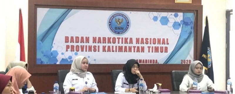 BNNP Kaltim - memberikan bekal kepada 15 orang agen pemulihan dari beberapa kelurahan di Samarinda