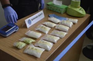 BNNP Kaltim , _ Pemusnahan 11 bungkus narkotika jenis sabu seberat 1.027,39 gram, dan Narkotika jenis lainya berupa 200 ekstasi dengan berat 83,18 gram.