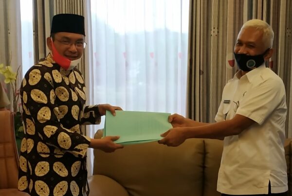 Kalimantan Timur - Ka.BNNP Kaltim Iman Sumantri Sambangin DPRD Kutai Kartanegara