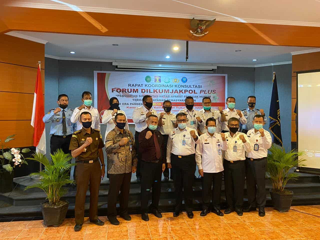 BNNP KALTIM - Sinergitas antar instansi penegak hukum baik dari BNNP, Kepolisian, Kejaksaan, Pengadilan, dan Kementerian Hukum dan HAM sangat berperan penting dan perlu dibangun BNNP KALTIM - Sinergitas antar instansi penegak hukum baik dari BNNP, Kepolisian, Kejaksaan, Pengadilan, dan Kementerian Hukum dan HAM sangat berperan penting dan perlu dibangun