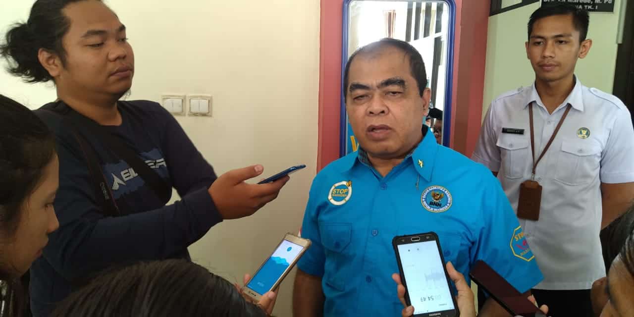 BNNP Kaltim - like never knowing the face of a prisoner Still Free to Control Narcotics from Behind Iron Bars controlled by Narcotics Prison in Class III A Samarinda managed to be secured by BNNP Kaltim, Thursday (07/25/2019).