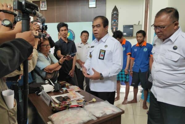 BNNP Kaltim - Upaya pencegahan penyalahgunaan narkoba terus digalakkan oleh Badan Narkotika Nasional (BNN) Provinsi Kalimantan Timur  Berbagai sosialisasi, kampanye dan pengungkapan kasus jaringan narkotika serta Pemusnahan  Barang Bukti.