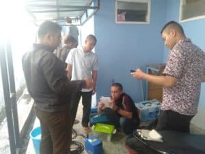 BNNP Kaltim - Rumah damping Borneo BNNP Kaltim Bekali Korban Narkoba dengan meberikan Pelatihan perbaikan AC .