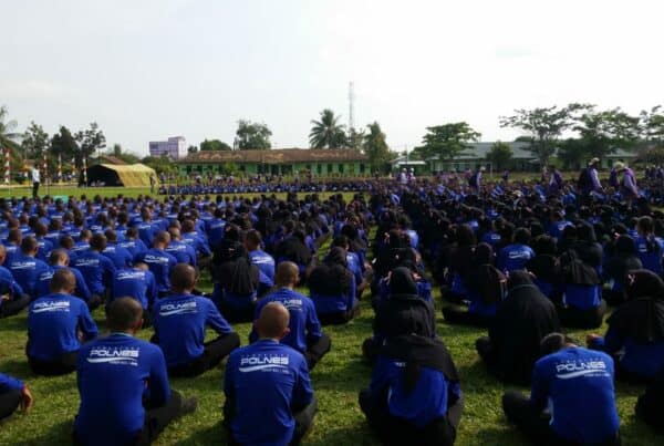 MAHASISWA PERANG DENGAN NARKOBA