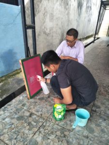 BNNP Kaltim - Rehabilitasi bagi para pecandu narkoba sejatinya berbeda-beda, tergantung keparahan dan jenis zat yang digunakan, Meski begitu sebagian besar pusat rehabilitasi memiliki target yang sama, yakni total putusnya penggunaan zat sama sekali.