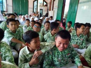 BNNK Samarinda memberikan penyuluhan kepada 120 siswa dan siswi SD Negeri 021 Jalan Meranti, Sungai Kunjang,Tentang Bahaya Narkoba