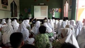 BNNK Samarinda memberikan penyuluhan kepada 120 siswa dan siswi SD Negeri 021 Jalan Meranti, Sungai Kunjang,Tentang Bahaya Narkoba