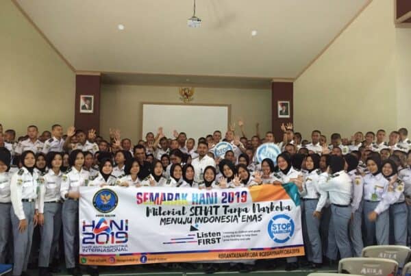 BNNP  Kaltim – Ratusan Siswa Dan Siswi SMK Kehutanan Samarinda Mendapat Pengarahan Soal Bahaya Penyalahgunaan Narkotika Dari Bnnp Kaltim, Kamis  20 Juni 2019. Dalam Kesempatan Ini, Para Siswa Dan Siswi Juga Menjalani Tes Urine Untuk Memastikan Mereka Bebas Dari Narkotika. 