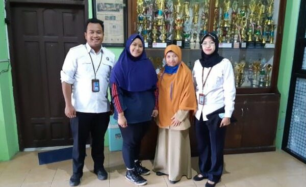 BNNK Balikpapan - Kepala BNN Kota Balikpapan Kompol Muhammad Daud,SH,MH melalui Kasie P2M Sri Lestari Damayanti, SE, MM mengatakan usia muda pelajar dan mahasiswa merupakan proses seseorang mencari jati dirinya, sehingga sangat mudah terpengaruh.