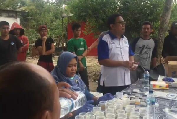 BNNP Kaltim - Berantas Narkoba Di Kutai Kartanegra BNK Kutai Kartanegara Gelar Tes Urin dilingkungan pekerja Galangan Kapal Di Wilayah Anggana .