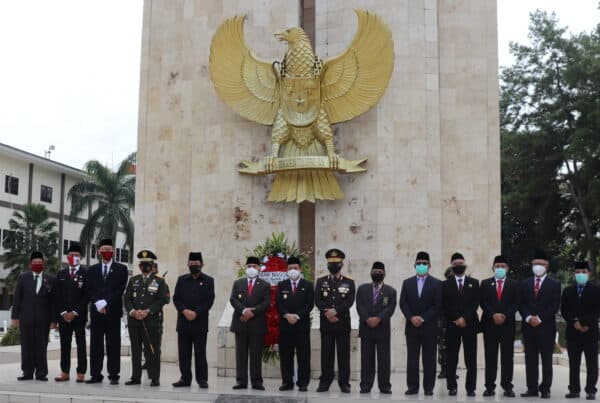 BNNP Kaltim - Pahlawan Sepanjang Massa ............. Ditaman Makam Pahlawan Samarinda