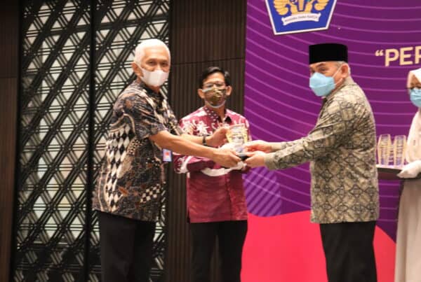 BNNP Kaltim - Peroleh Penghargaan Bagi Pengelola APBN Terbaik, Untuk Kategori Pengelola Belanja Barang Terbaik, Kategori Pengelola Belanja Modal Terbaik, Serta Kategori Pengguna Kartu Kredit Pemerintah (KPP) Terbaik.