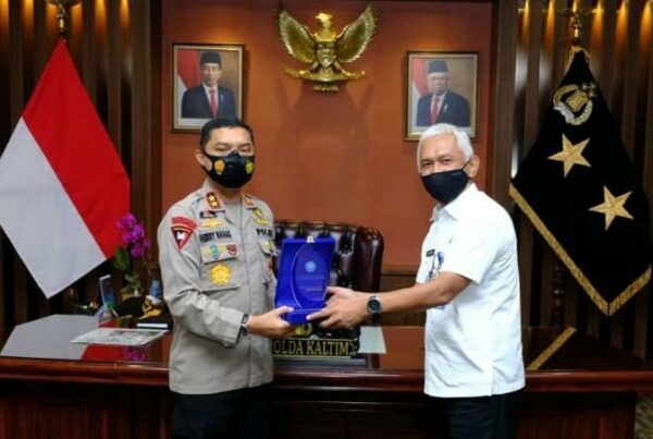 BNNP Kalimantan Timur – Mengingat peredaran narkoba di Kalimantan Timur masih saja menjadi momok di masyarakat dan meresahkan, terutama jika peredaran narkoba ini sudah menyasar di lingkungan anak – anak didik di Kalimantan Timur .