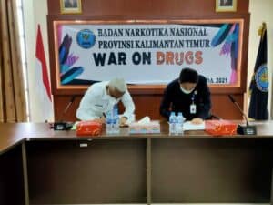 Badan POM Samarinda Dan BNNP Kalimantan Timur Sepakat Melakukan Kerja Sama Terkait Pemeriksaan Narkotika Dan Prekusor Narkotika Dalam Rangka Penyelidikan Dan Penyidikan Kasus Narkotika Dan Prekusornya