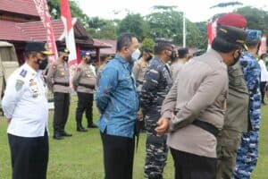 Gubernur Kalimantan Timur Dr. Ir. H. Isran Noor, M.Si., Pimpin Apel Gelar Pasukan Operasi Ketupat Mahakam 2021 Di Lapangan SPN Polda Kaltim