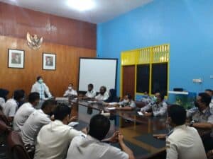 Pra HANI 2021 ,,,,,, Sosialisasi P4GN Serta Deteksi Dini Tes Urin Kepada Pegawai Badan Pengelola Transportasi Daerah (BPTD) XVII Satker Pelabuhan Penyebrangan Kariangau Kemenhub.