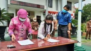 ” 529,84 Gram/Bruto Sabu-Sabu, 235,6 Gram/Bruto Ganja, 26 Buah Alat Hisap Sabu, 27 Buah Timbangan Digital, 37 Buah Handphone, 39 Botol Miras, Serta Uang Palsu Senilai Rp 400.000,00 Dimusnahkan
