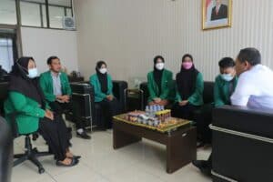 Enam Mahasiswa IAIN Samarinda Laksanakan Magang Di Badan Narkotika Nasional (BNN) Provinsi Kalimantan Timur , Pamitan Kepada Ka BNNP Kaltim