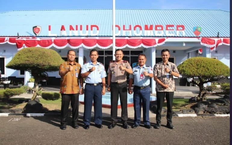 TNI AU. Komandan Lanud Dhomber Kolonel Pnb Sidik Setiyono, S.E., M.Han., menerima kunjungan Kerja Kepala BNNP kaltim Brigjen Pol Drs. Edhy Moestofa, MH., CFrA